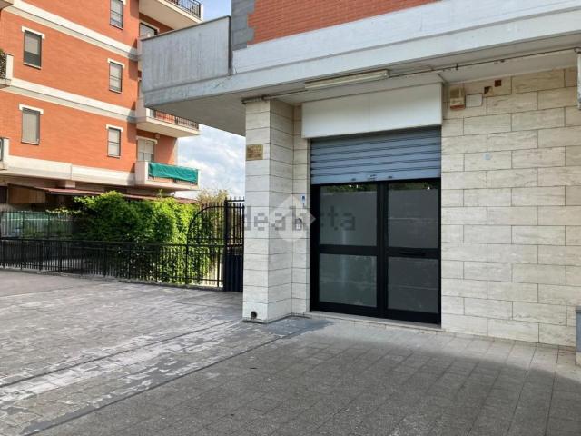 Locale Commerciale in vendita a Puglia, Foggia