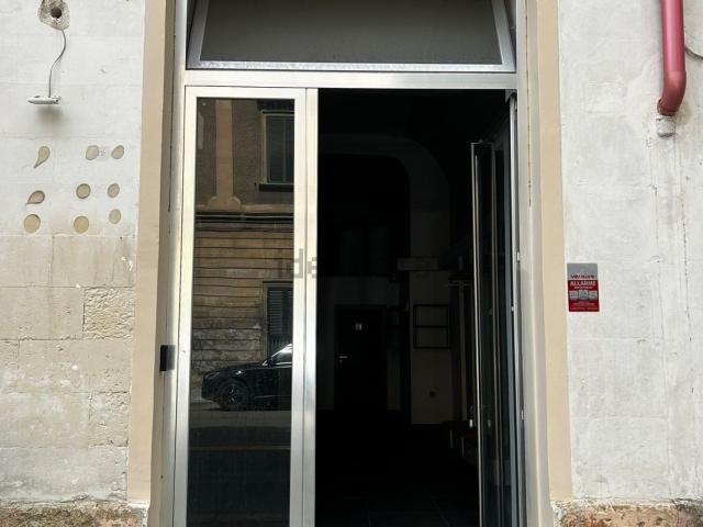 Locale Commerciale in vendita a Puglia, Lecce