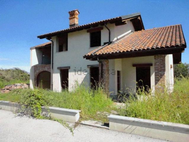 Locale Commerciale in vendita a Piemonte, Cuneo