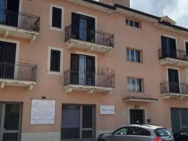 Locale Commerciale in vendita a Piazza, Sicilia