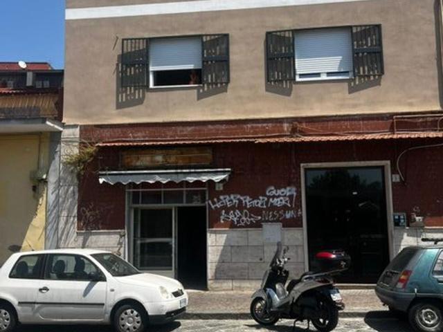 Locale Commerciale in vendita a San Giorgio A Cremano, Campania