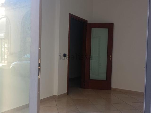 Locale Commerciale in vendita a Maglie, Lecce