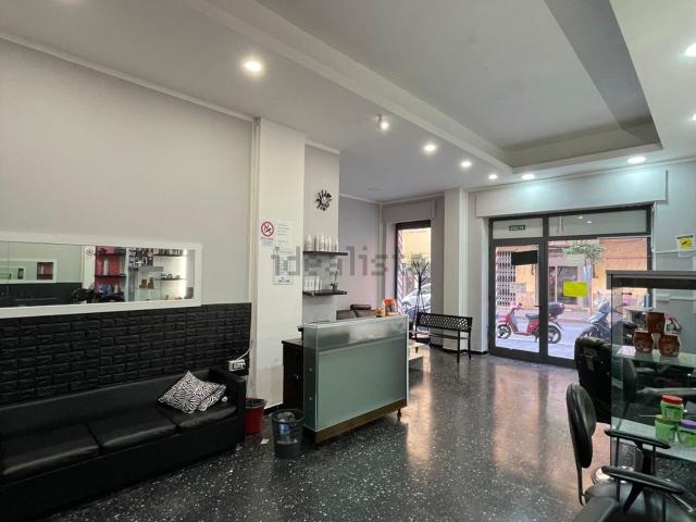 Locale Commerciale in vendita a Monte Argentario, Porto Santo Stefano