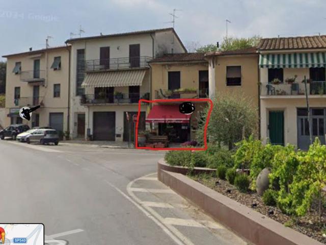 Locale Commerciale in vendita a Bucine, Toscana