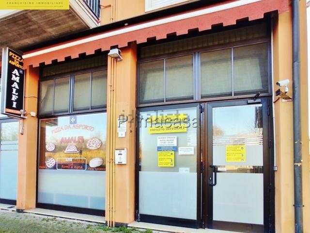 Locale Commerciale in vendita a Vigasio, Veneto