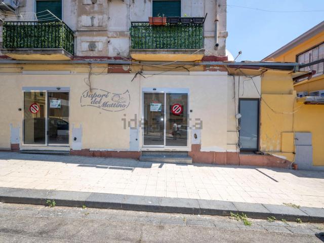 Locale Commerciale in vendita a Giostra, Messina