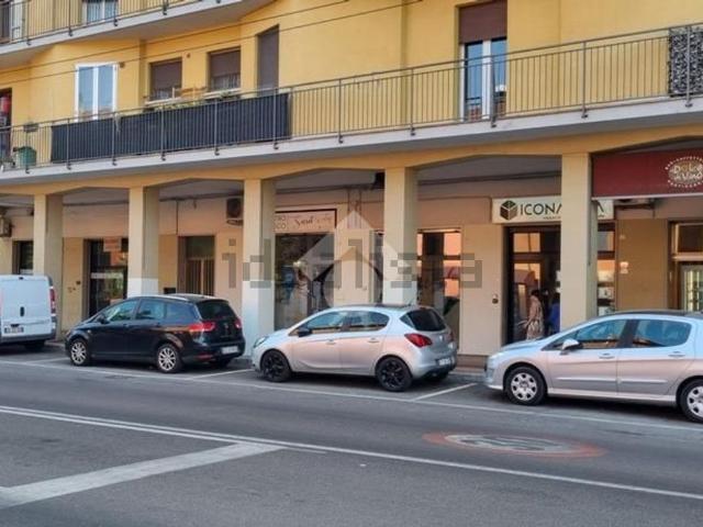 Locale Commerciale in vendita a Savena, Bologna