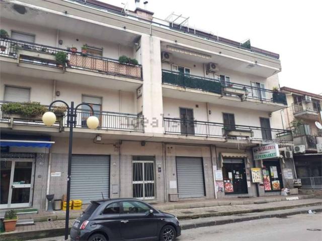 Locale Commerciale in vendita a Mercato San Severino, Campania