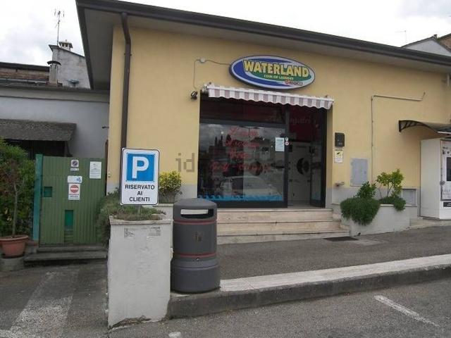 Locale Commerciale in vendita a Pieve Di Sinalunga, Toscana