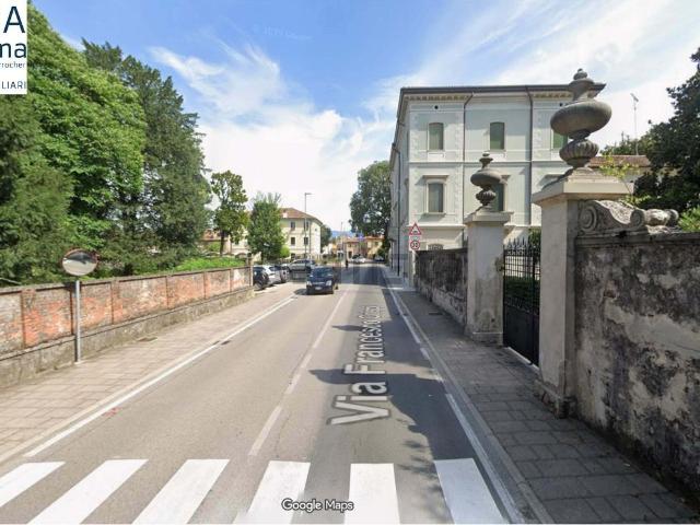 Locale Commerciale in vendita a Santa Lucia Di Piave, Veneto
