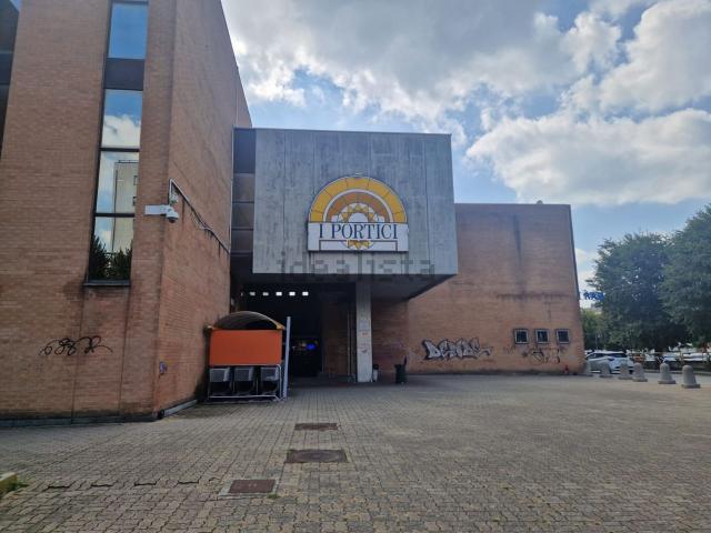 Locale Commerciale in vendita a Piemonte, Torino