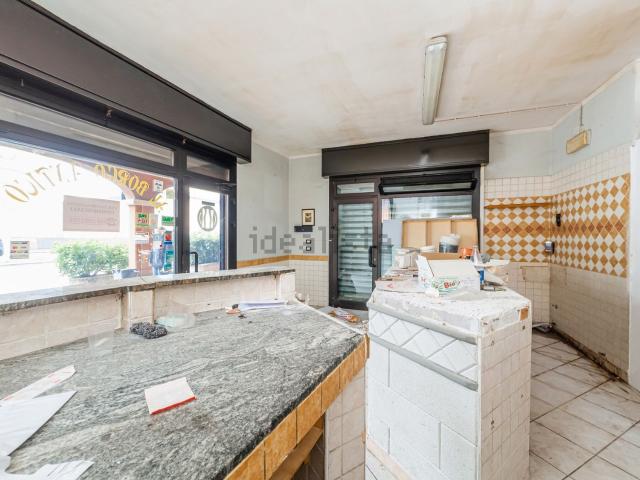 Locale Commerciale in vendita a Unione dei comuni Valli del Reno, Lavino e Samoggia, Zola Predosa