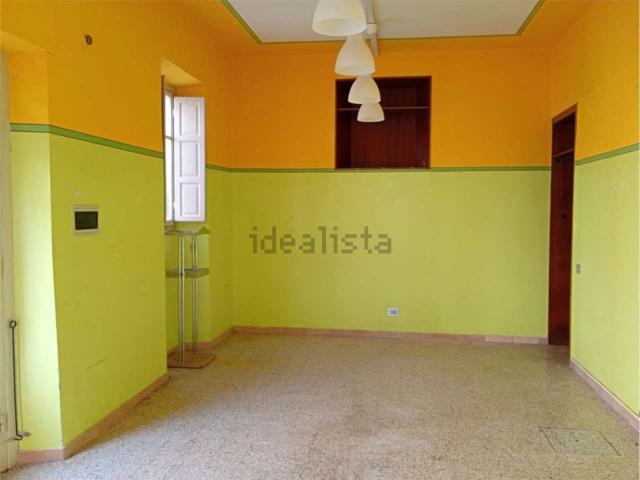 Locale Commerciale in vendita a Unione di Comuni Valdarno e Valdisieve, Reggello