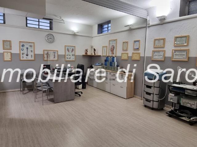 Locale Commerciale in vendita a Santuario, Saronno