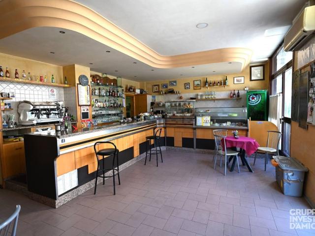 Locale Commerciale in vendita a Puglia, Brindisi