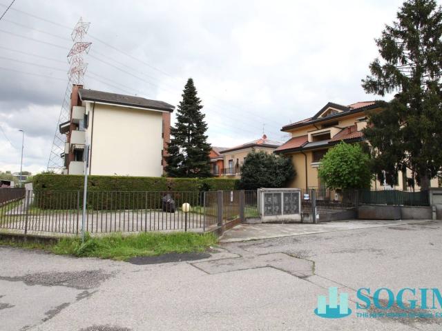 Locale Commerciale in vendita a San Damiano, Brugherio
