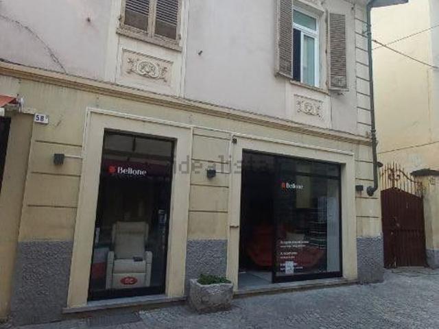 Locale Commerciale in vendita a Piemonte, Torino