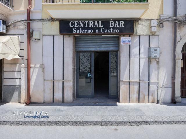 Locale Commerciale in vendita a Palagonia, Sicilia