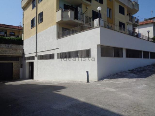 Locale Commerciale in vendita a Marano Di Napoli, Campania
