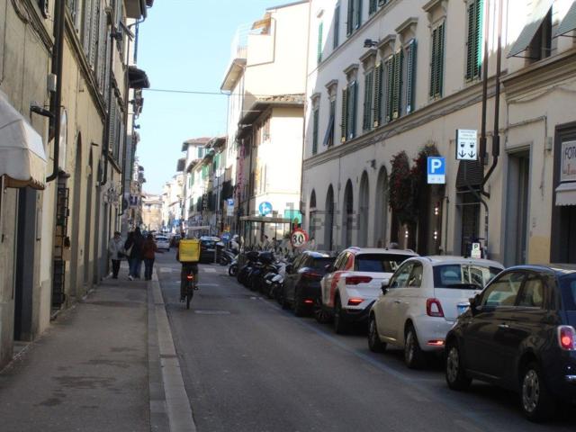 Locale Commerciale in vendita a Bellariva, Firenze