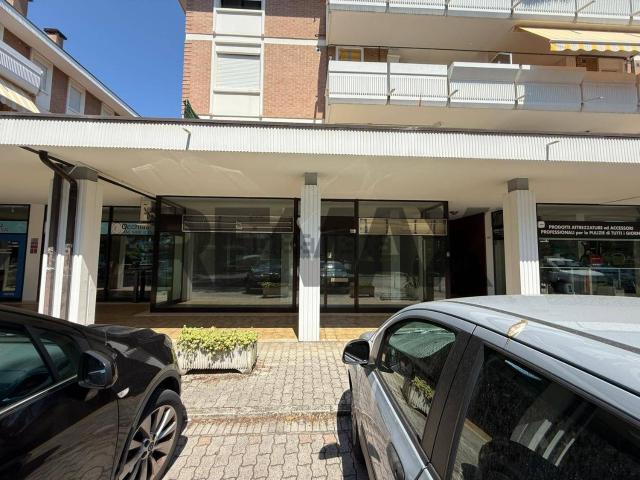 Locale Commerciale in vendita a San Domenico, Selvazzano Dentro