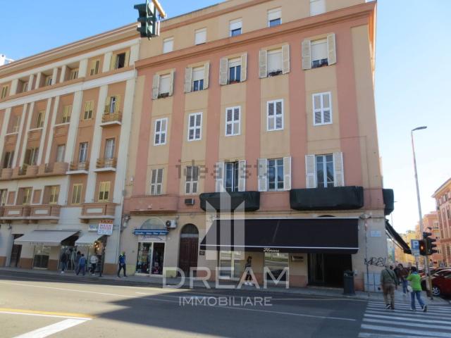 Locale Commerciale in vendita a San Benedetto, Cagliari