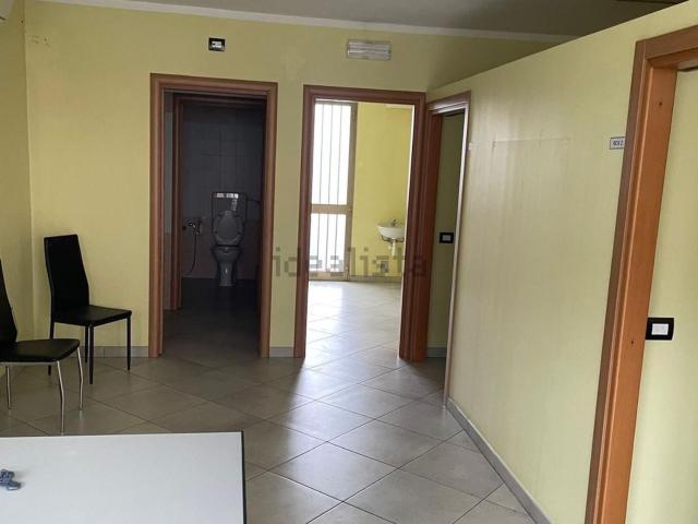 Locale Commerciale in vendita a Oppeano, Veneto