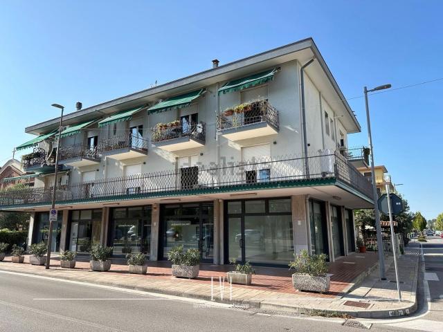 Locale Commerciale in vendita a Villaggio Ciano, Jesolo