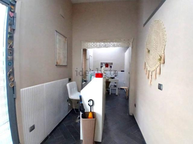 Locale Commerciale in vendita a Casalnuovo Di Napoli, Campania