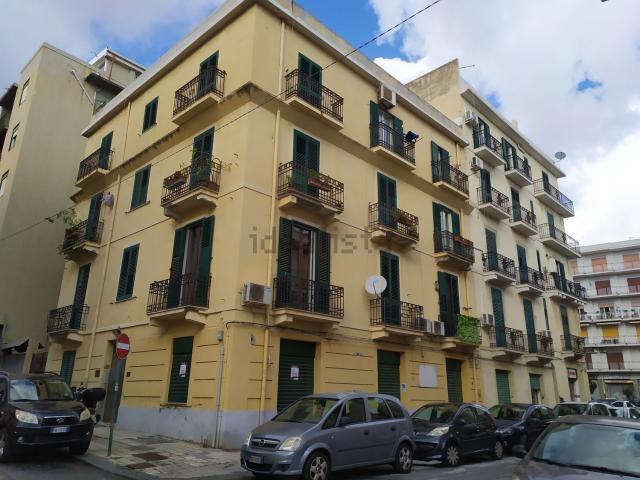 Locale Commerciale in vendita a IV Circoscrizione, Messina