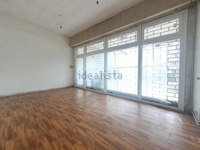 Locale Commerciale in vendita a Padova