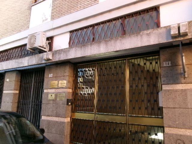 Locale Commerciale in vendita a Avezzano, Abruzzo