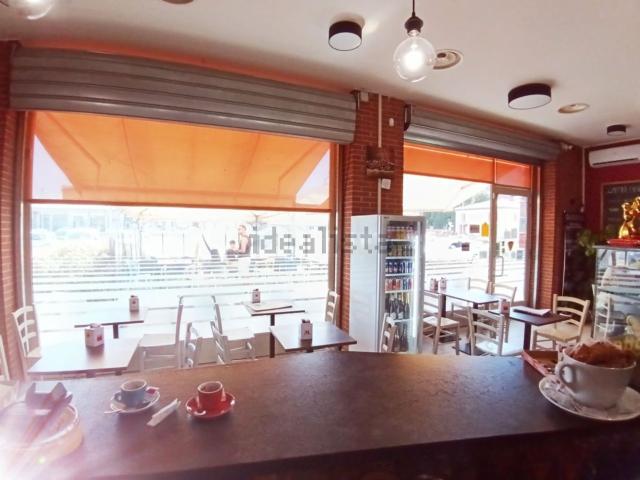 Locale Commerciale in vendita a Pontenure, Reggio Emilia