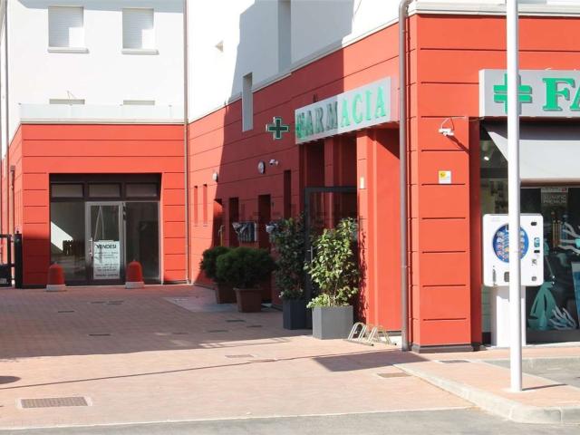 Locale Commerciale in vendita a Montechiarugolo, Reggio Emilia