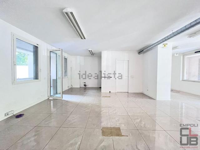 Locale Commerciale in vendita a Unione dei Comuni Circondario dell'Empolese Valdelsa, Empoli