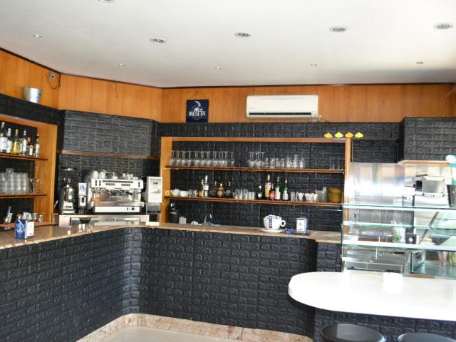 Locale Commerciale in vendita a Unione Reno Galliera, Castel Maggiore