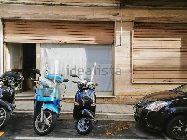 Locale Commerciale in vendita a San Remo, Liguria
