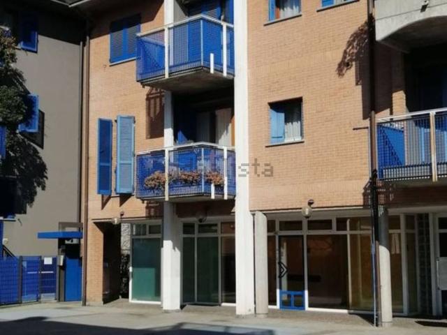Locale Commerciale in vendita a Ex Tilane, Desio