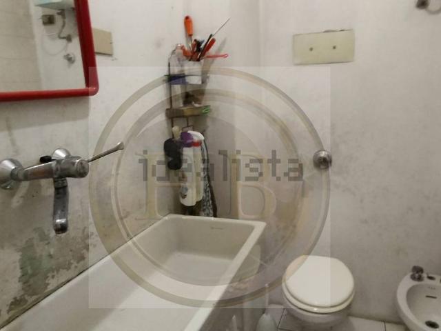 Locale Commerciale in vendita a Gallarate, Lombardia