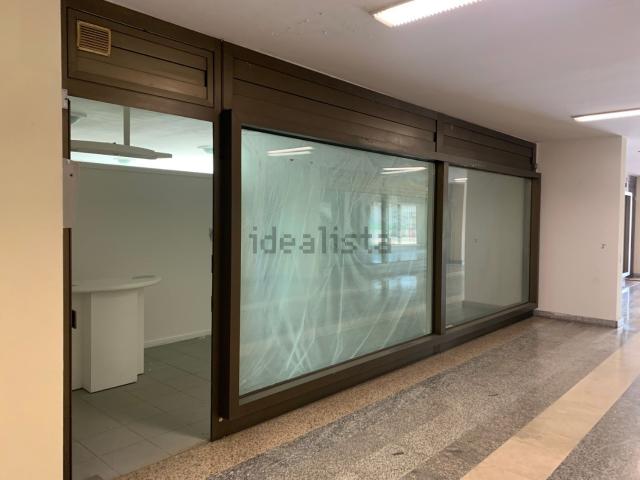 Locale Commerciale in vendita a Turri, Montegrotto Terme