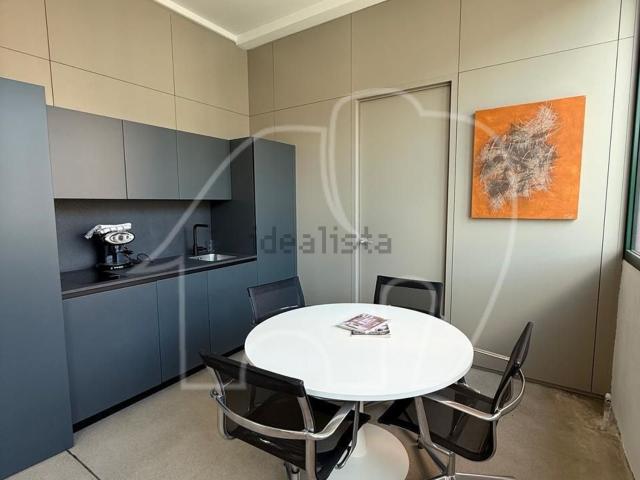Locale Commerciale in vendita a Burggrafenamt - Burgraviato, Merano - Meran