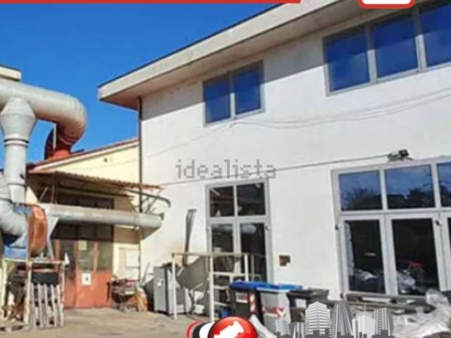 Locale Commerciale in vendita a Terranuova Bracciolini, Arezzo