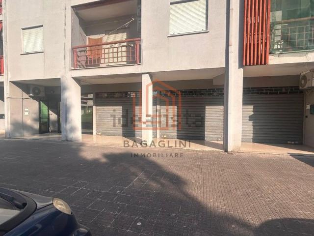 Locale Commerciale in vendita a Europa, Latina