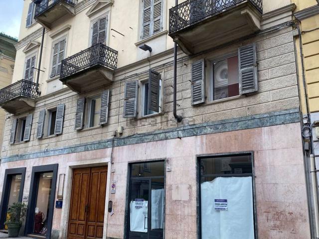 Locale Commerciale in vendita a Piemonte, Alessandria