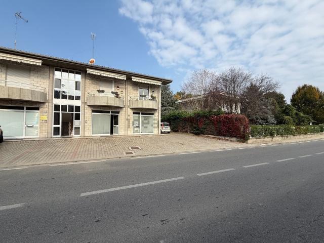 Locale Commerciale in vendita a Castagnole delle Lanze, Piemonte