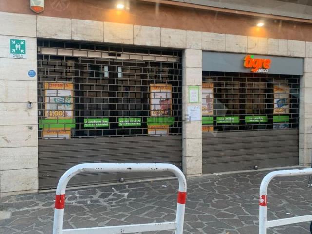 Locale Commerciale in vendita a Costa Caselle, Roma Capitale