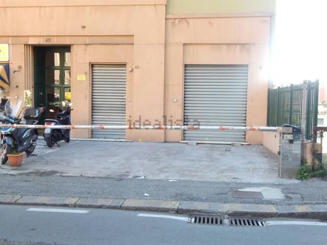 Locale Commerciale in vendita a Medio Levante, Serra Riccò