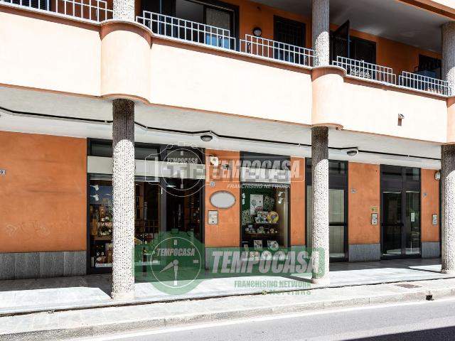Locale Commerciale in vendita a Nerviano, Lombardia