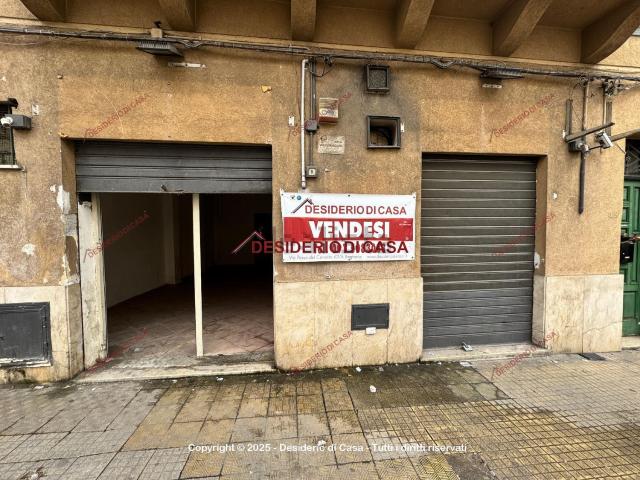 Locale Commerciale in vendita a Bagheria, Sicilia