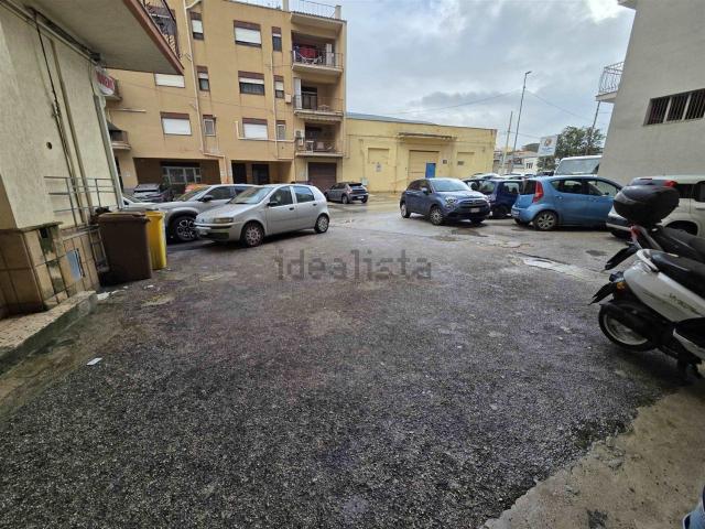 Locale Commerciale in vendita a Perriera, Sciacca